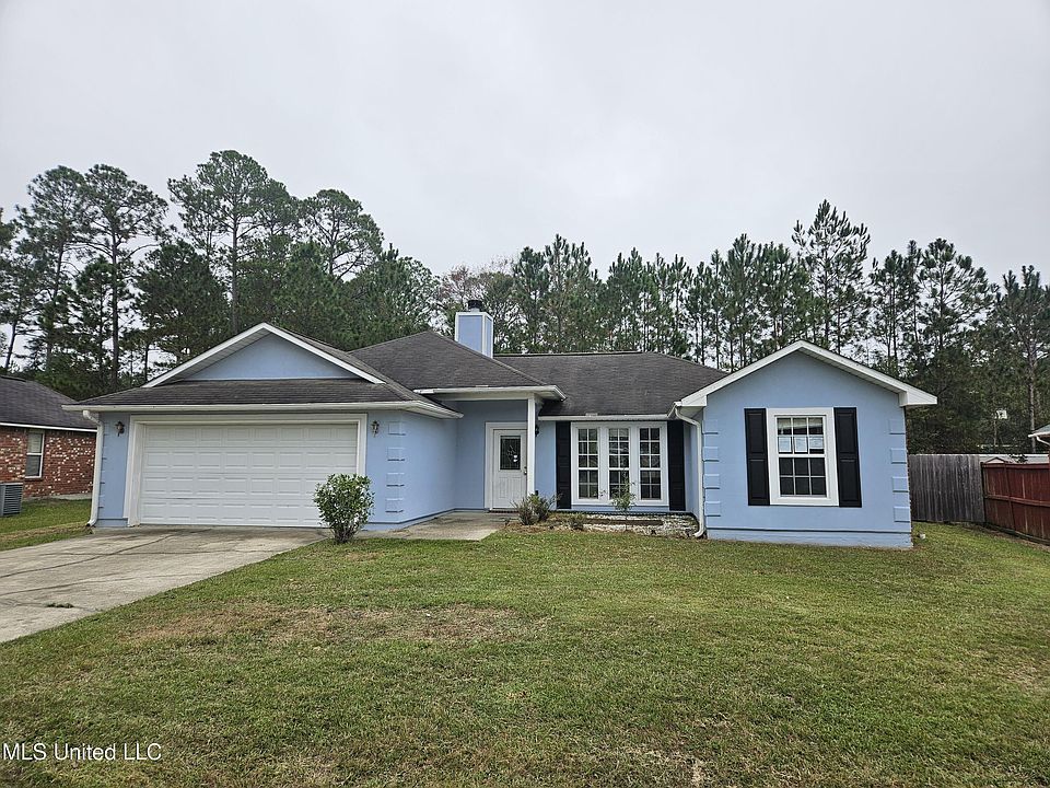 1st image of 8021 Longwood Dr