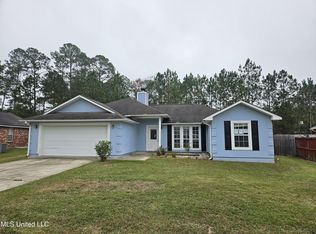 8021 Longwood Dr, Gautier, MS 39553