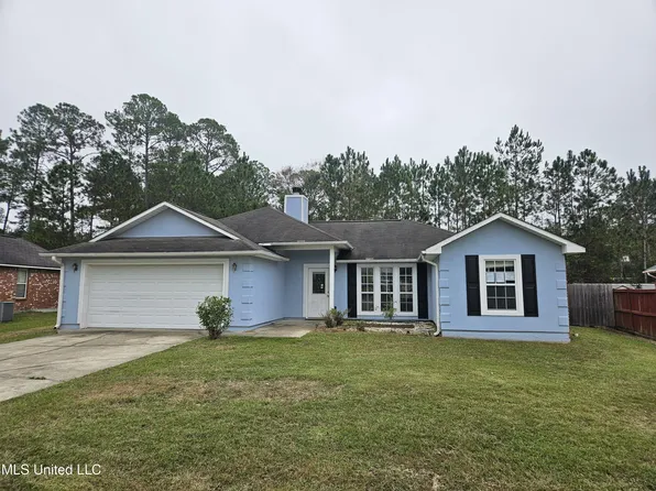 8021 Longwood Dr, Gautier, MS 39553
