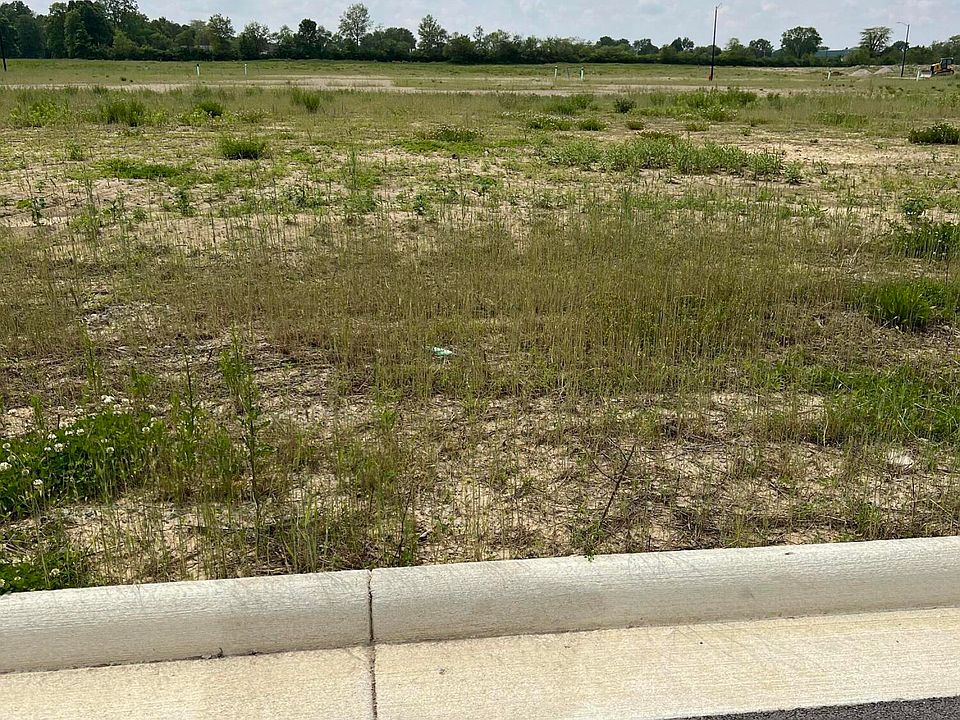 2nd image of 305 Colinsworth Ct