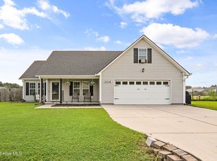 306 Caleb Ct, Beulaville, NC 28518