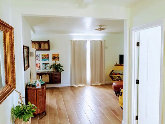 Spacious living room