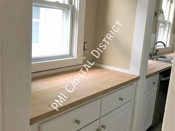 3rd image of 36 Ten Eyck Ave #2