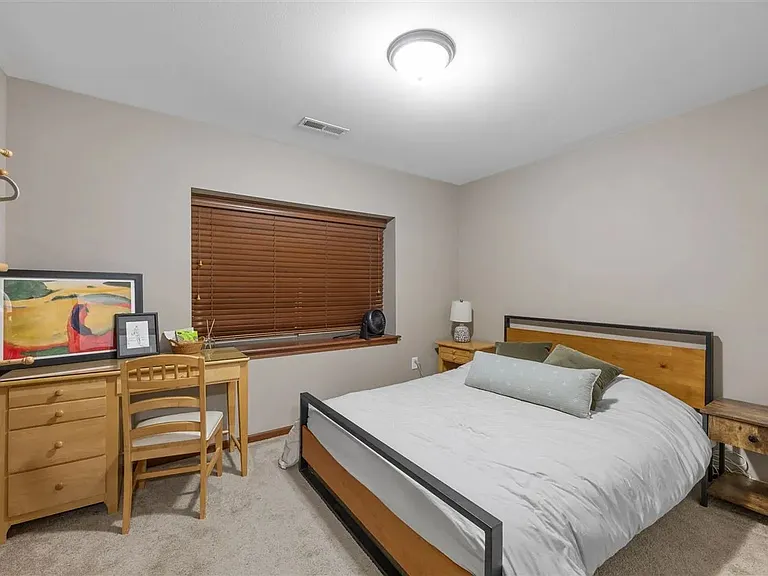 700 Mission Point Rd — Photo 29