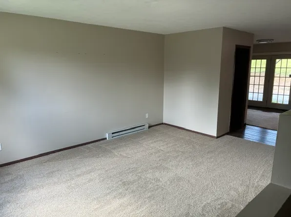 45 Lee Rd APT D, Rockton, PA 15856