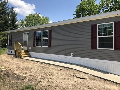 1st image of 125 Barkway Dr SE