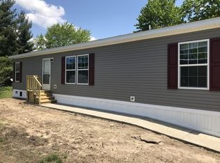 125 Barkway Dr SE, Kentwood, MI 49548