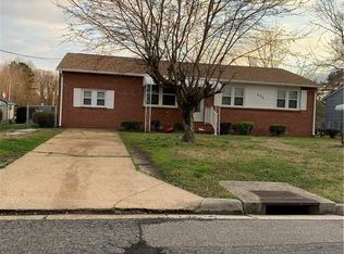 860 Mains Creek Rd, Chesapeake, VA 23320