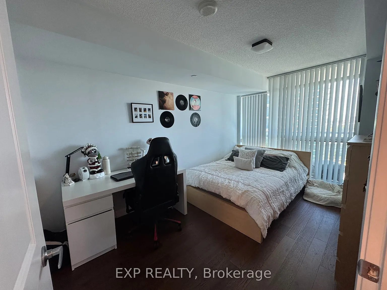 2 bed, $2,500 — Photo 3