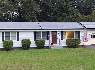 11 Seymour Dr, Rhinebeck, NY 12572