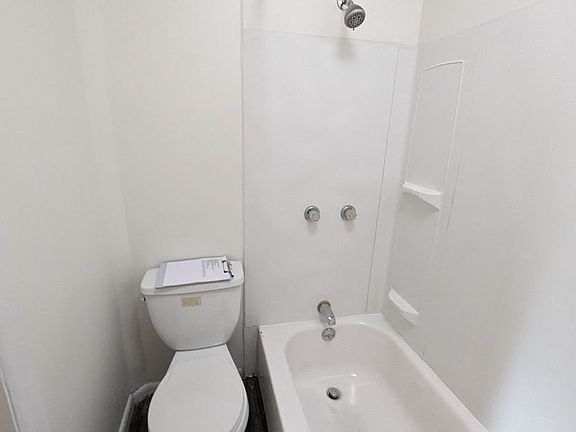 5th image of 218 N 54th St Floor 2