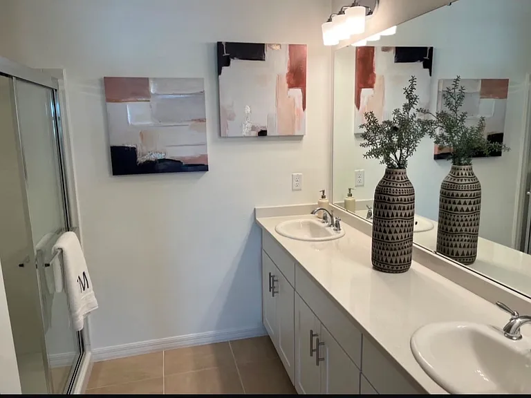 2571 Driftwood St — Photo 10