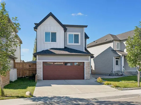 166 N Creekstone Way SW, Calgary, AB T2X 1K4