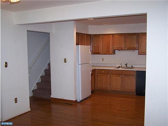 5th image of 186 Steven Ln