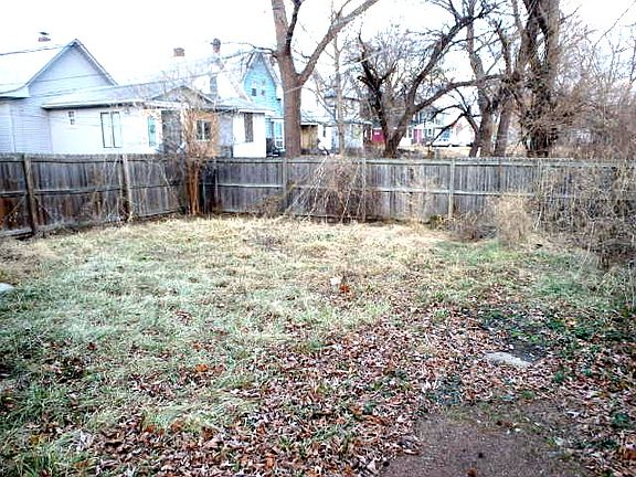 3rd image of 2811 Bales Ave