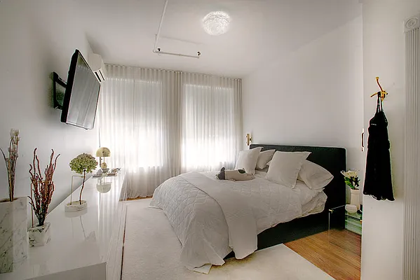 Rented by Makover Group Inc | media 16