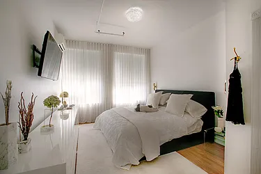 Rented by Makover Group Inc