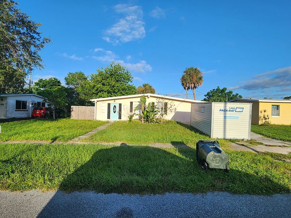 1st image of 4779 Los Rios St