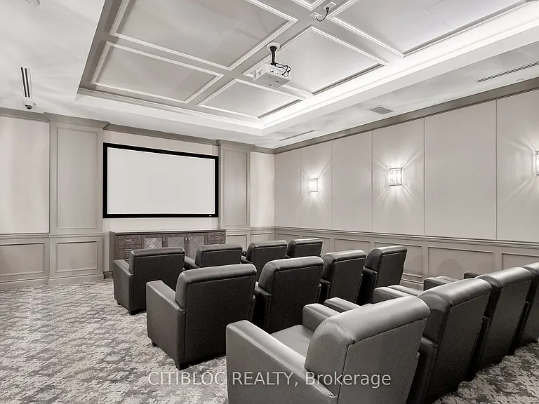 9085 Jane St #Penthouse 3 — Photo 29