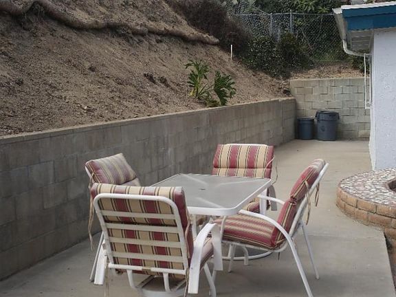 4th image of 1818 Dartmoor Dr