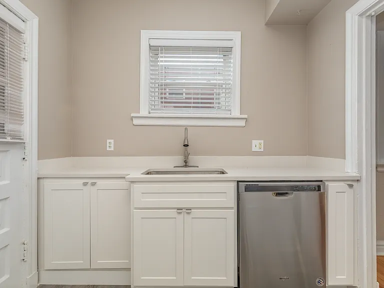 7542 Byron Pl #1 — Photo 21