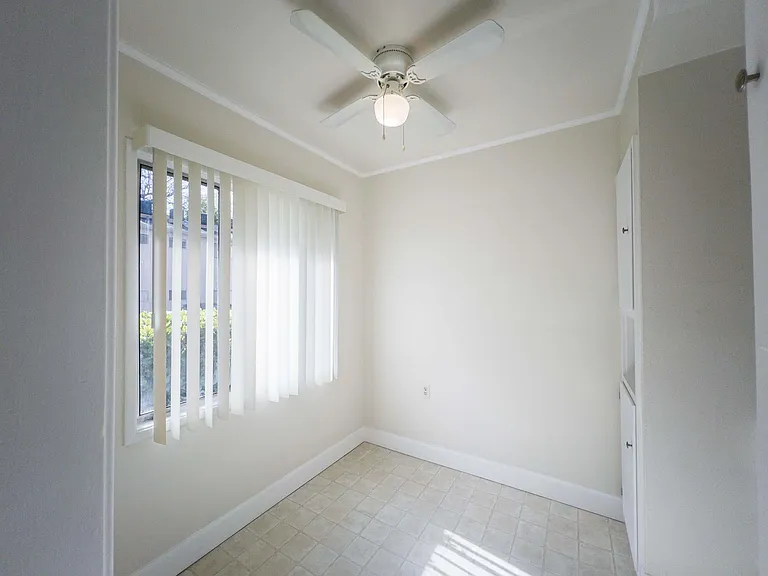 1721 O St #6 — Photo 2