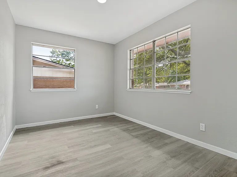 3310 Nashville Ave — Photo 19