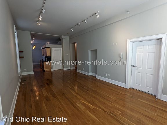 3rd image of 1070 S Front St #11431654