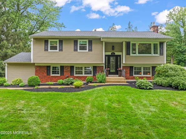 61 Mulberry Lane, Freehold, NJ 07728