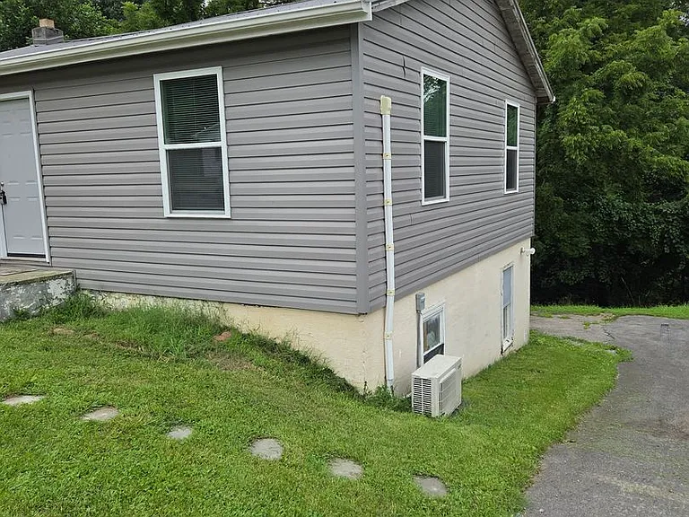 1744 Granby Rd — Photo 25