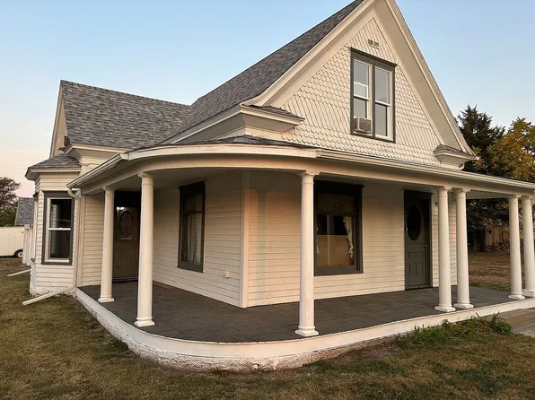504 Main St, Farnam, NE 69029
