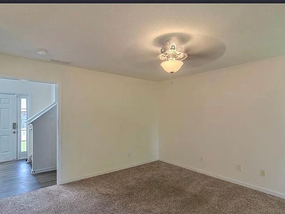 5th image of 28 Greystone Rdg