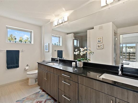 3rd image of 3600 S Lamar Blvd #300
