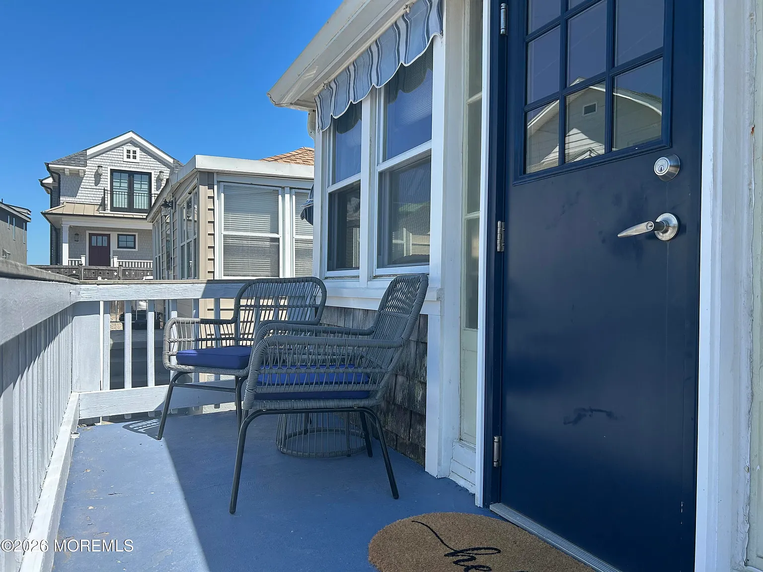3 bed, 1.5 bath, 941 sqft, $2,700 — Photo 3