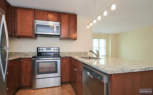 16 Matt Fenton Dr #16 — Photo 2