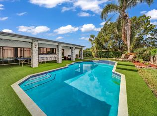 10870 SW 106th Ave, Miami, FL 33176