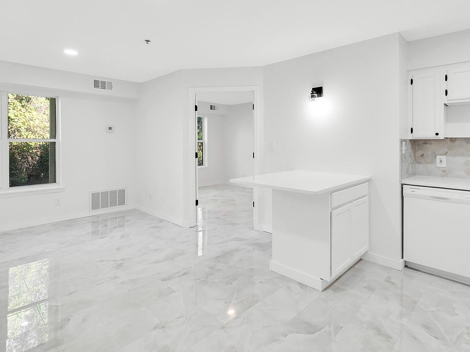 1st image of 200 Sandestin Ln APT 622