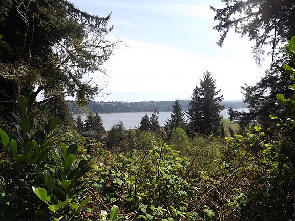 2nd image of 1465 SE Marine Dr