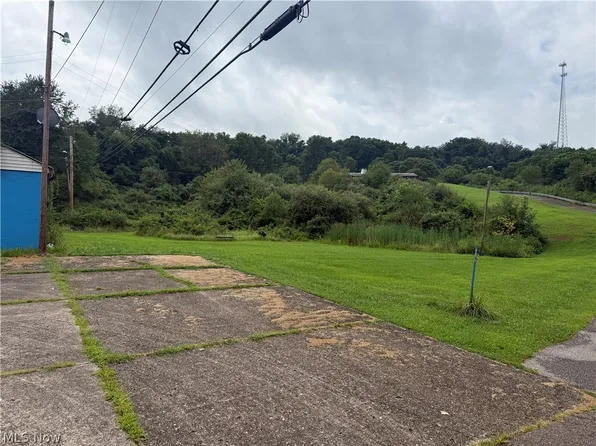 364 Pullman Dr, Pennsboro, WV 26415