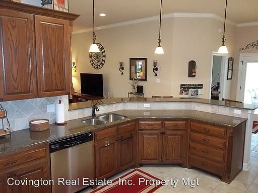 4th image of 7623 Gunbarrel Dr
