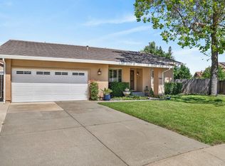 7064 Riverside Blvd, Sacramento, CA 95831