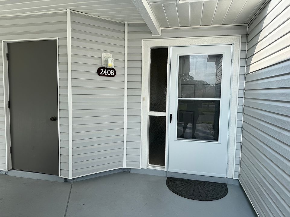 1st image of 2408 SE 18th Cir