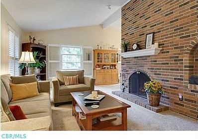 3rd image of 272 Highland Ave