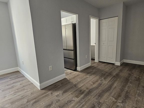 5th image of 1142 SW 4th St APT 9
