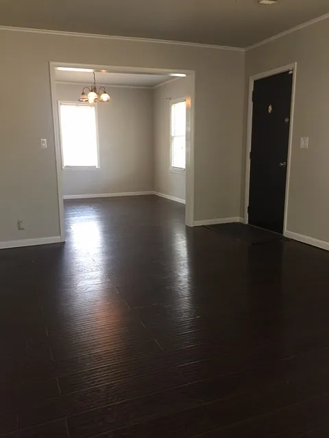Minutes from OCU, Downtown, Chesapeake and more! — Photo 2