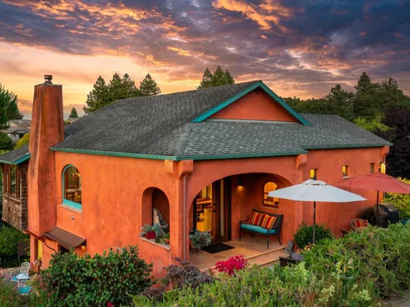 47 Berger Lane, Petaluma, CA 94952
