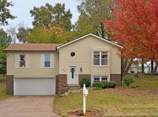 150 Bramblewood Dr, Saint Peters, MO 63376
