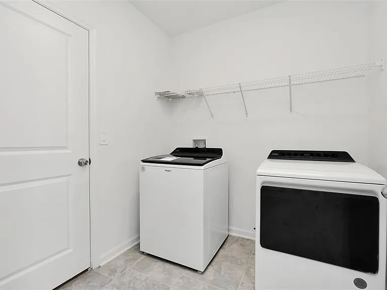 243 Hayley St — Photo 23