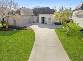 38091 Summerwood Ave, Prairieville, LA 70769