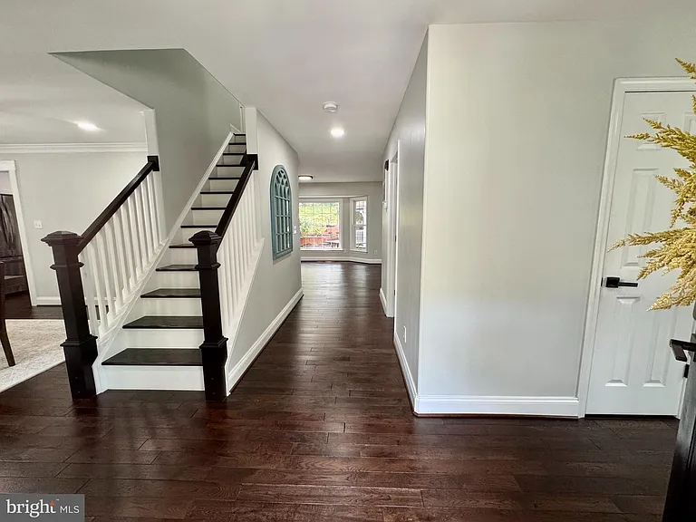 1019 John Paul Jones Dr — Photo 4